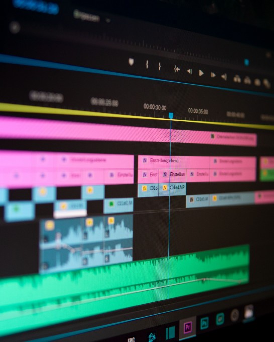 Interface de montage vidéo, blog de Josy Ratovo